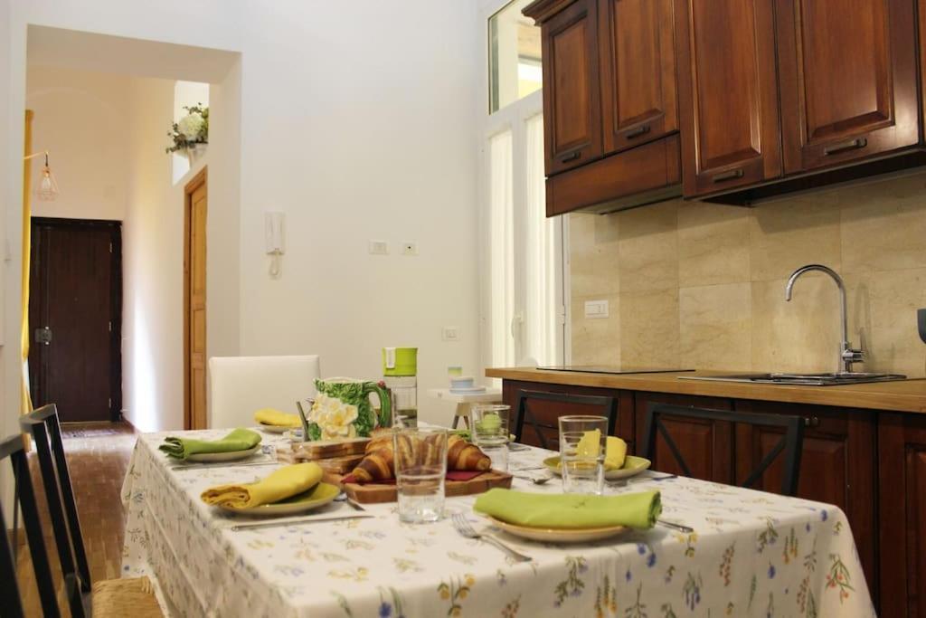 Easy Napoli Duomo Apartment Exterior photo