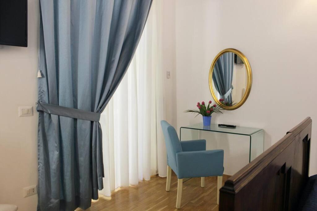 Easy Napoli Duomo Apartment Exterior photo